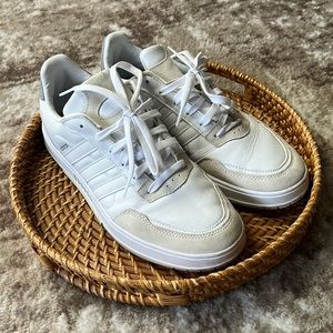Adidas FV8106 Courtmaster Low Sneakers, Gently Used